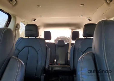 2018 Chrysler Pacifica Touring L из США, поврежденный, VIN 2C4RC1BG5JR218019